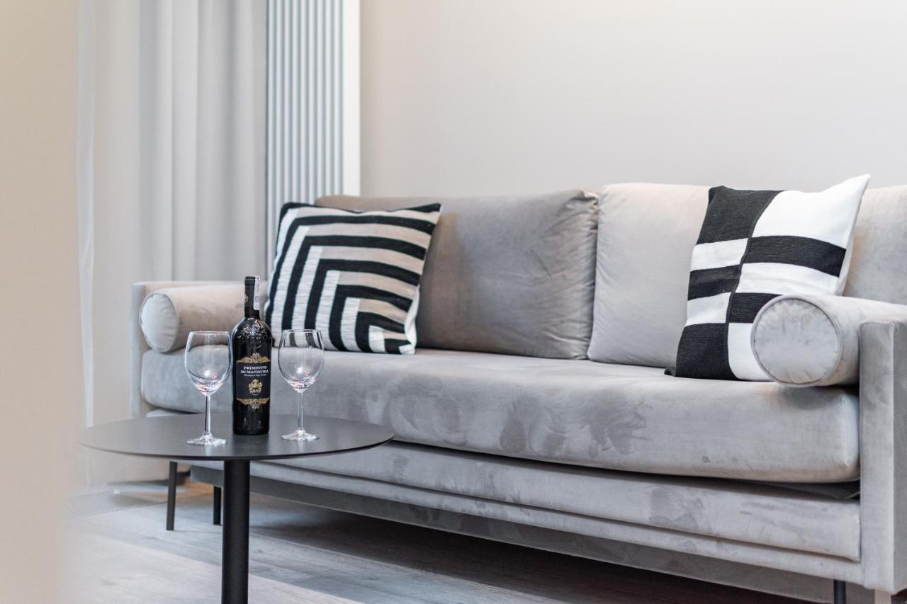 Bg Premium Apartments Mennica Residence วอร์ซอ ภายนอก รูปภาพ