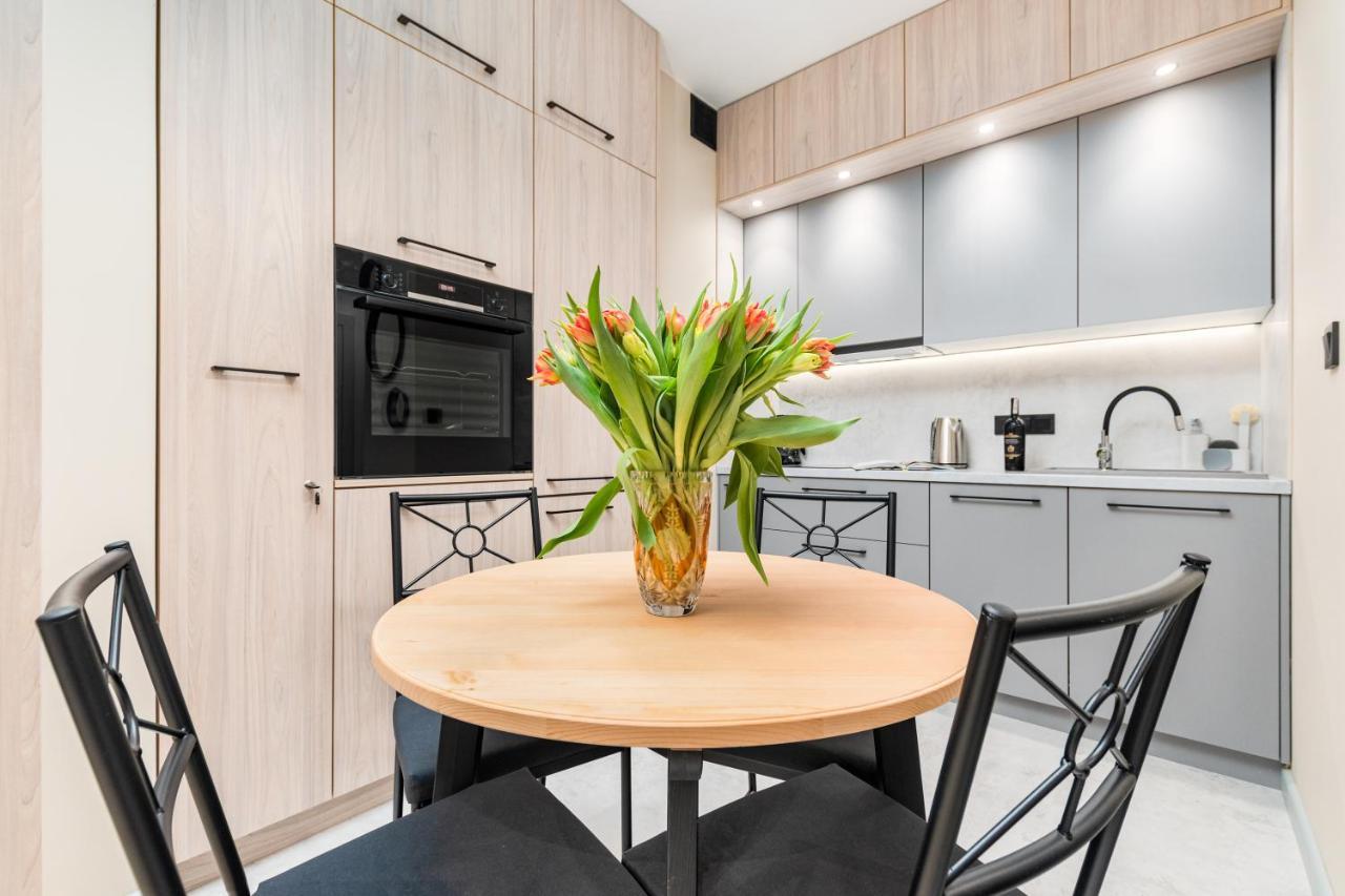 Bg Premium Apartments Mennica Residence วอร์ซอ ภายนอก รูปภาพ